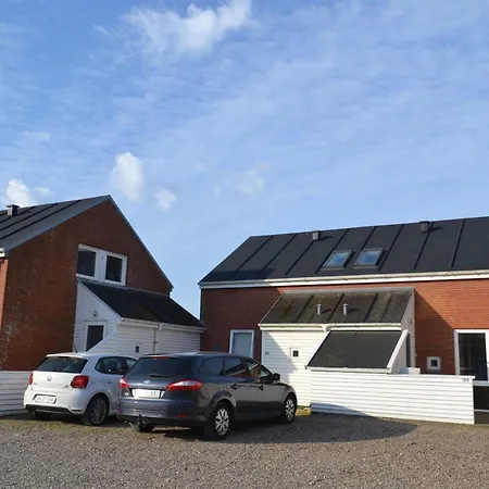Auti - 2-3km From The Sea By Interhome *
